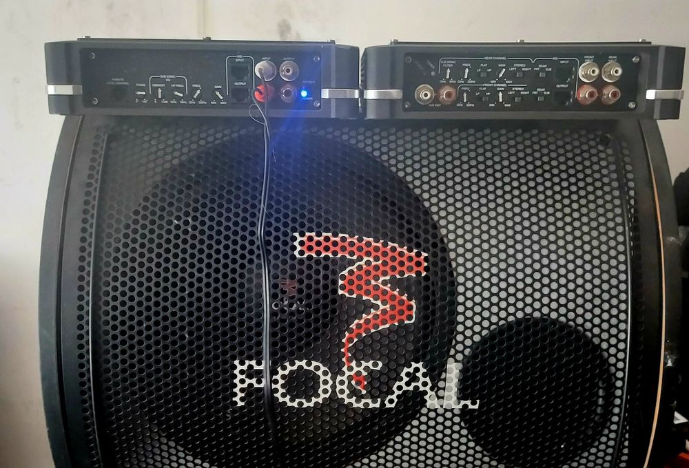 Vând amplificatoare auto Harman/Kardon+tub bass