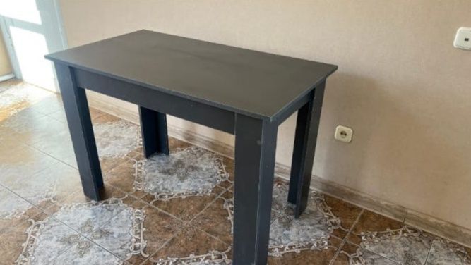 Стол обеденный для кухни