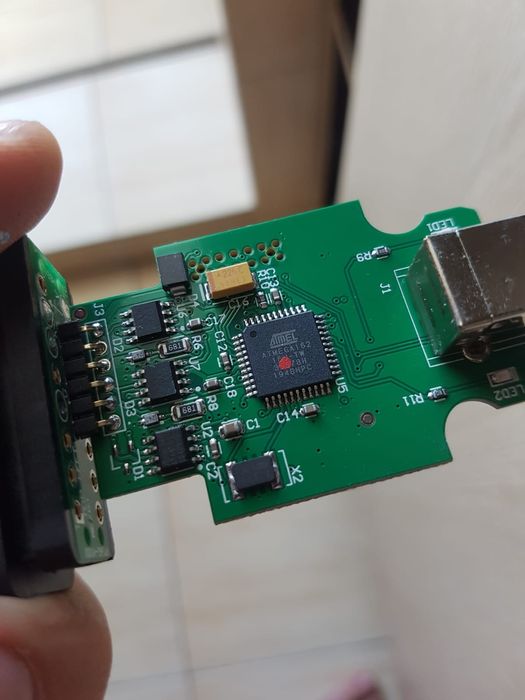 Tester auto VAG COM VCDS 25.3 HEX V2 procesor Atmega Lb Romana 2025