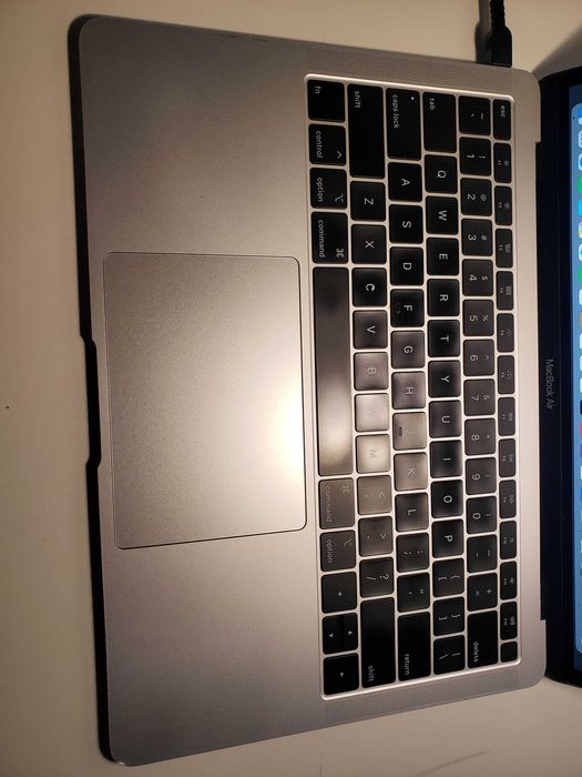 MacBook Air "Core i5" 13" Early 2019 Retina Display