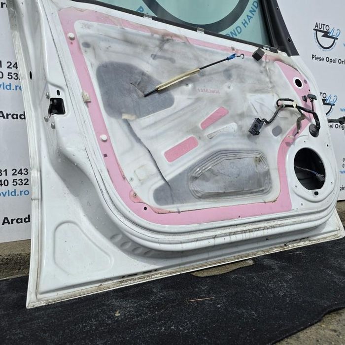 Portiera usa stanga fata Opel Zafira B Facelift
