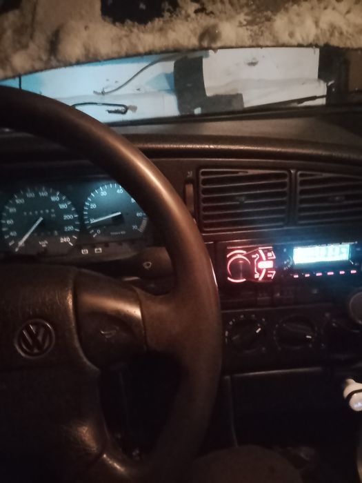 Продам пассат б4 2 литра