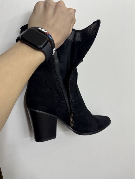 Сапоги женские .