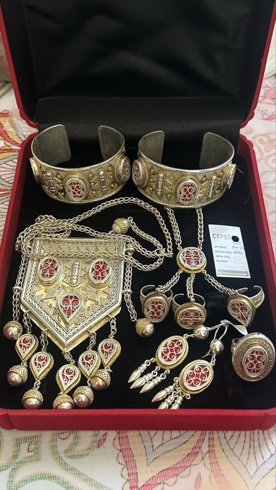 Серебро и золото