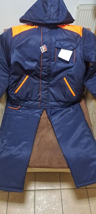 Зимни дрехи-нови + (подарък)