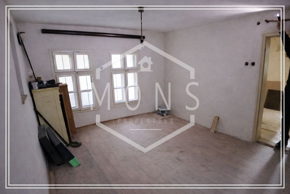 Магазин в Габрово, област-гр.Севлиево площ 40 цена 300