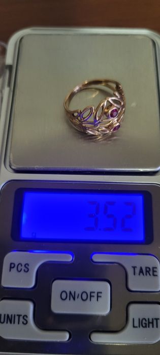 Кольцо с рубинами проба 585