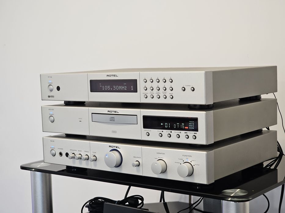 Linie audio Rotel RT-02 RCD-02 RA-02