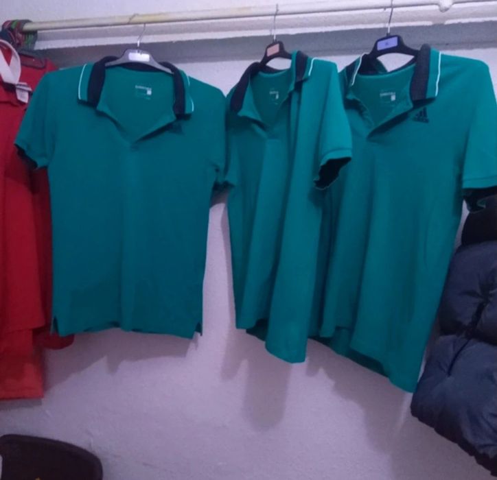 OFERTA top -- 3 tricouri Adidas , identice , marimea S , la doar 50 le