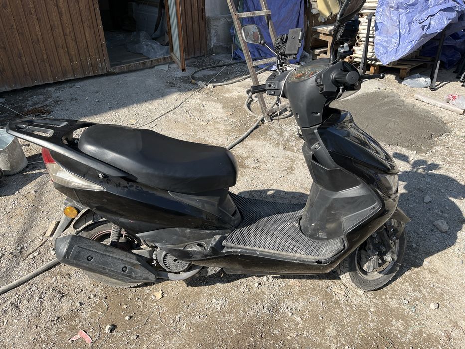 М8 чёрни свет