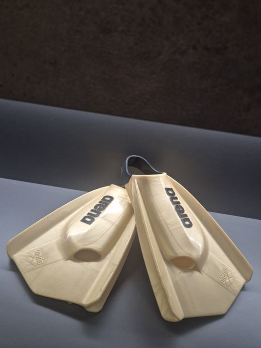 Професионални къси плавници Arena Powerfin Pro II – Силиконови 36-37