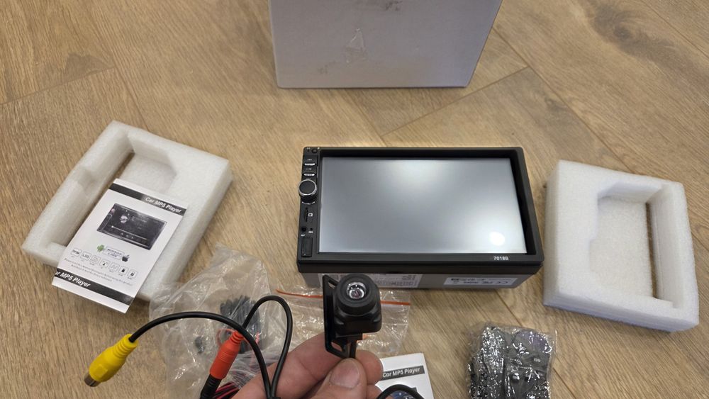 Медия 7" двоен дин