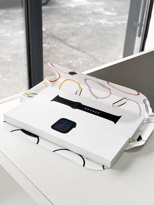 Apple Watch SE 3 • 44mm NEW