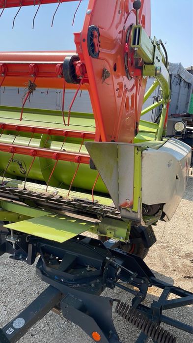 Делител за хедер за Claаs комбайна и John Deere