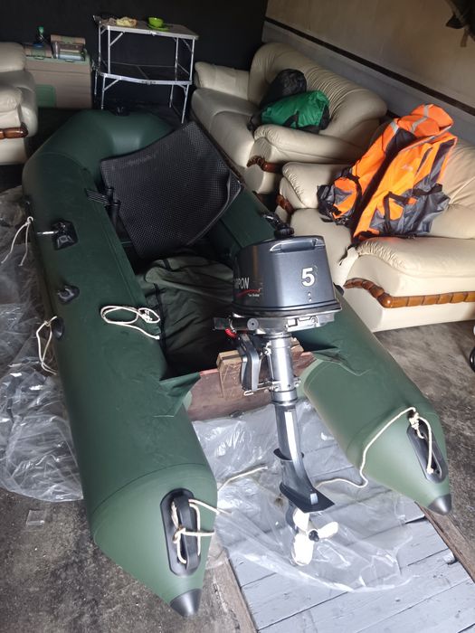 Продам комплект лодка+мотор