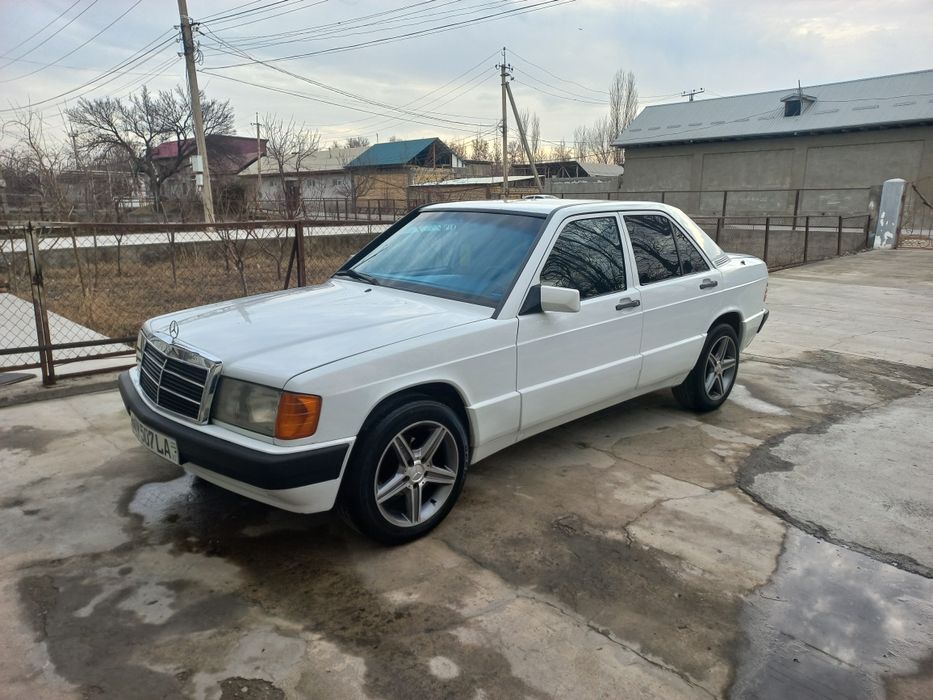 Мерседес W201 Сотилади.