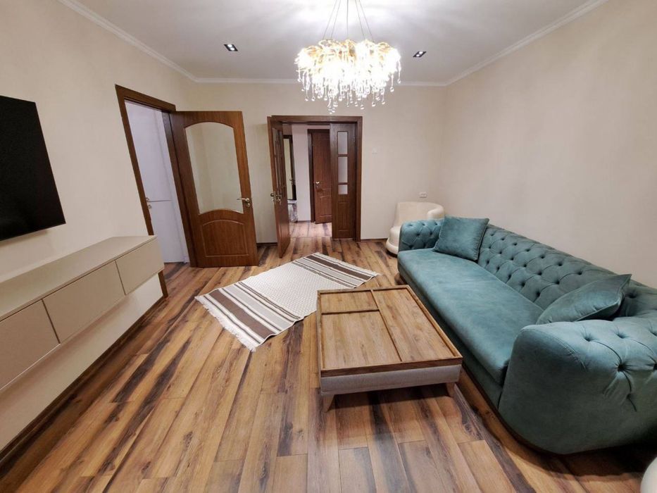 Сдается 3-х комнатная ЦУМ