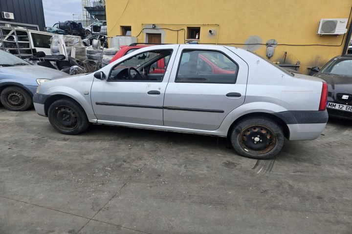 Oglinda dreapta Dacia Logan 1.5DCi MT (68hp)