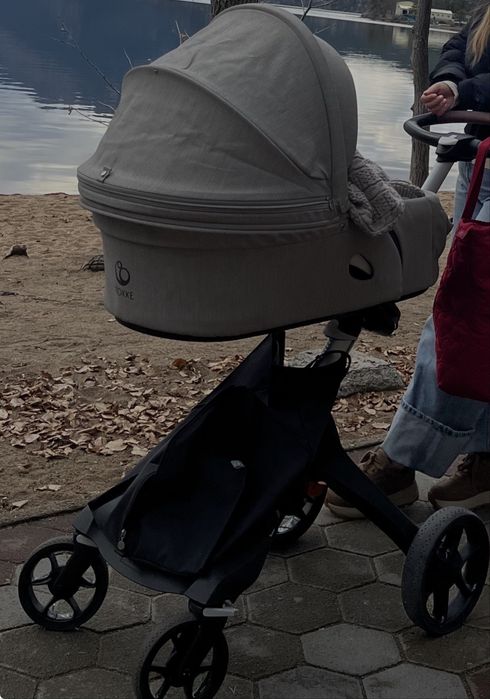 Продам коляску STOKKE XPLORY