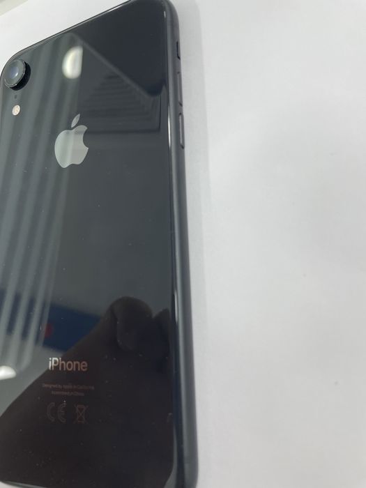 Продается два iPhone XR 64