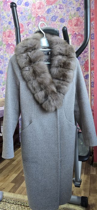 Женское утепленное пальто