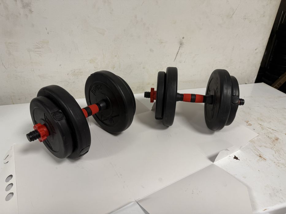 Set gantere reglabile noi 8 kg+8 kg=16 kg. Germany pret promo 100 lei