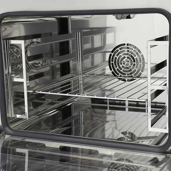 ЧИСТО НОВ конвектомат Maxima 4x GN 2/3 с ПАРА – 2300 лв. вместо 3000!