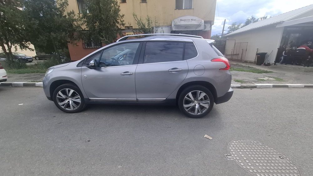 De vânzare Peugeot 2008 – Euro 6, Benzină, Stare Excelentă (Ideală pentru oraș și drumuri lungi)