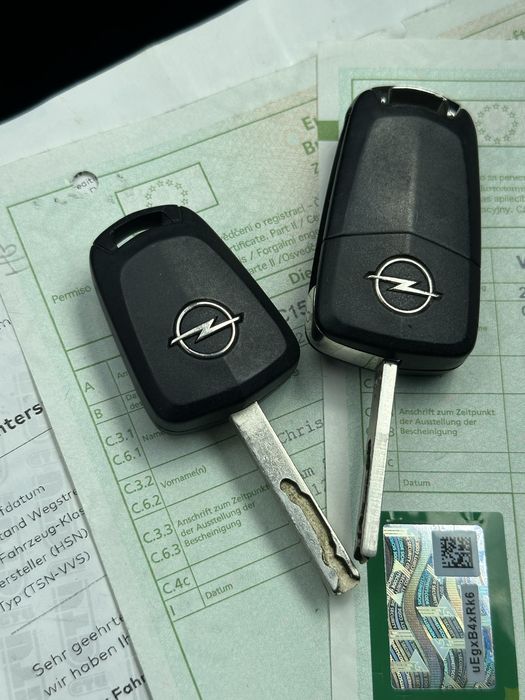 Opel Astra H TwinTop-Кабриолет