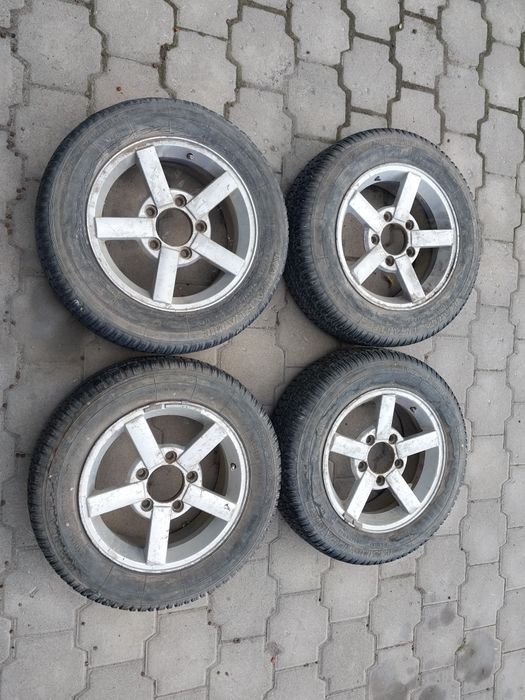 Диски R16 на Ниву. С резиной.