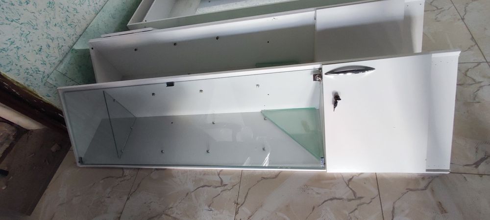 Карши шахри. Мебель шкаф 2*1*0,3 мебель учбурчак шкаф 2*0,5*0,5