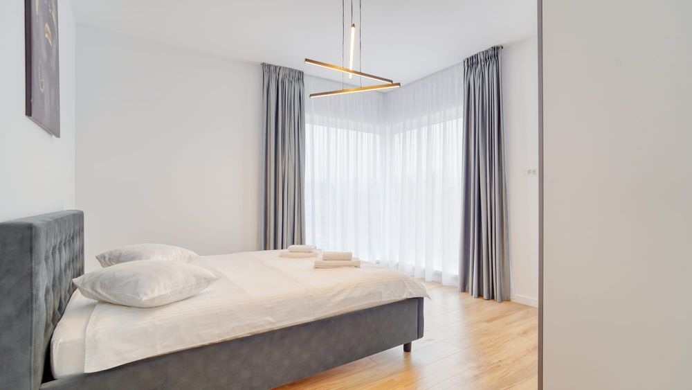 Proprietar, ofer spre inchiriere vila moderna in duplex