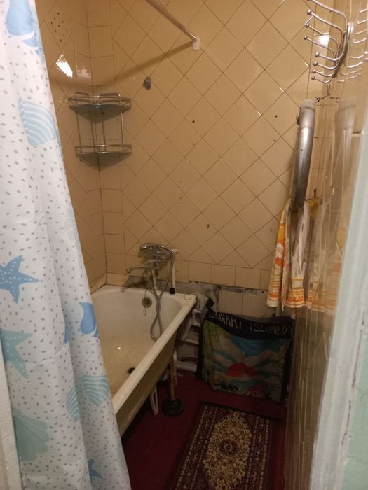 Срочно продаётся 4х ком квартира