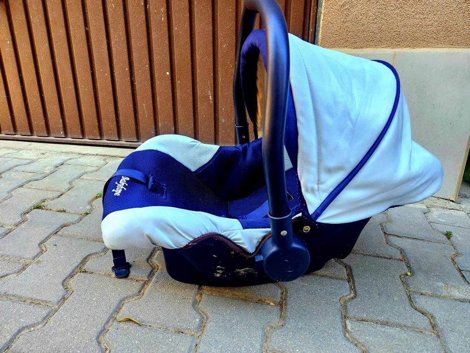 Столче за кола кошница за бебе