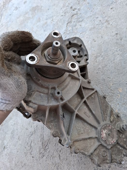 Редуктор для BMW X5 *Сломанный*