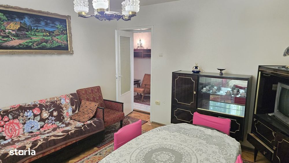 Vand apartament cu 3 camere decomandat in Deva, George Enescu etaj 1,