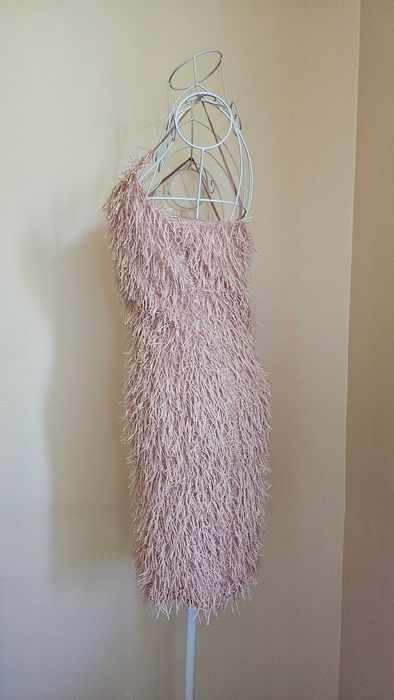 Rochie scurtă roz de ocazie XS