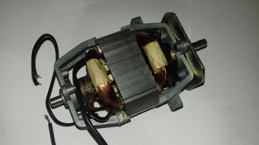 Motoare cu perii din electrocasnice,feliator,aspirator,risnita