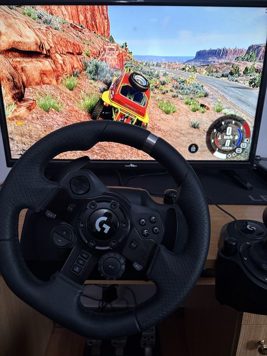 Volan Logitech G923 TrueForce + Logitech Driving Force Shifter
