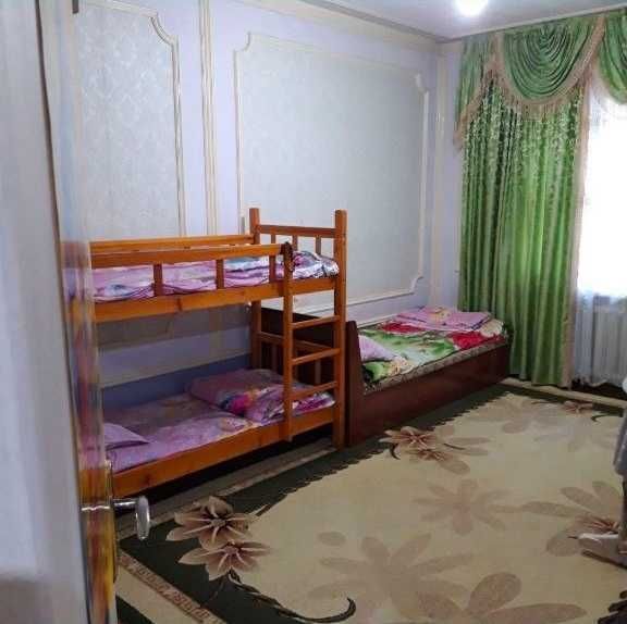 Продам 4 комнатную квартиру