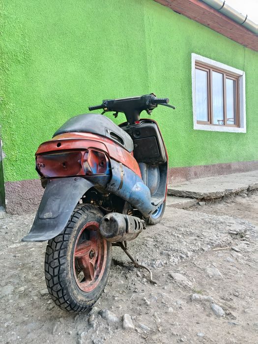Vând sau schimb scuter Piaggio zip 80cc 2T fac și schimb cu trotinete electrice