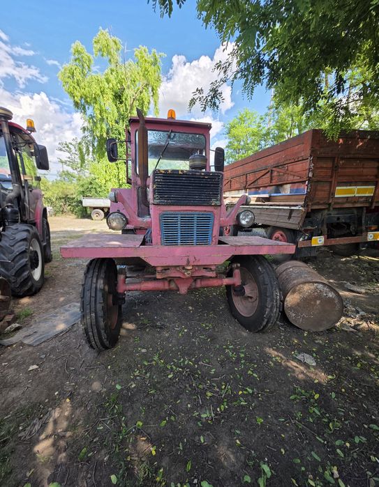 Tractor 650 DE VANZARE