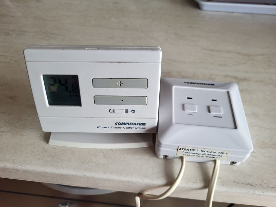 Vând termostat Computerm