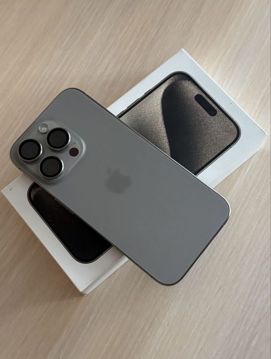 В продаже iPhone 15 Pro 128gb в идеальном состоянте титан