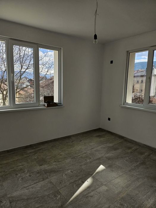 Продава се Къща в Перник, Каменина - 106 кв.м за 842 €/кв.м - Снимка #2