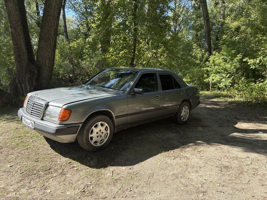 Mercedes w124 e260