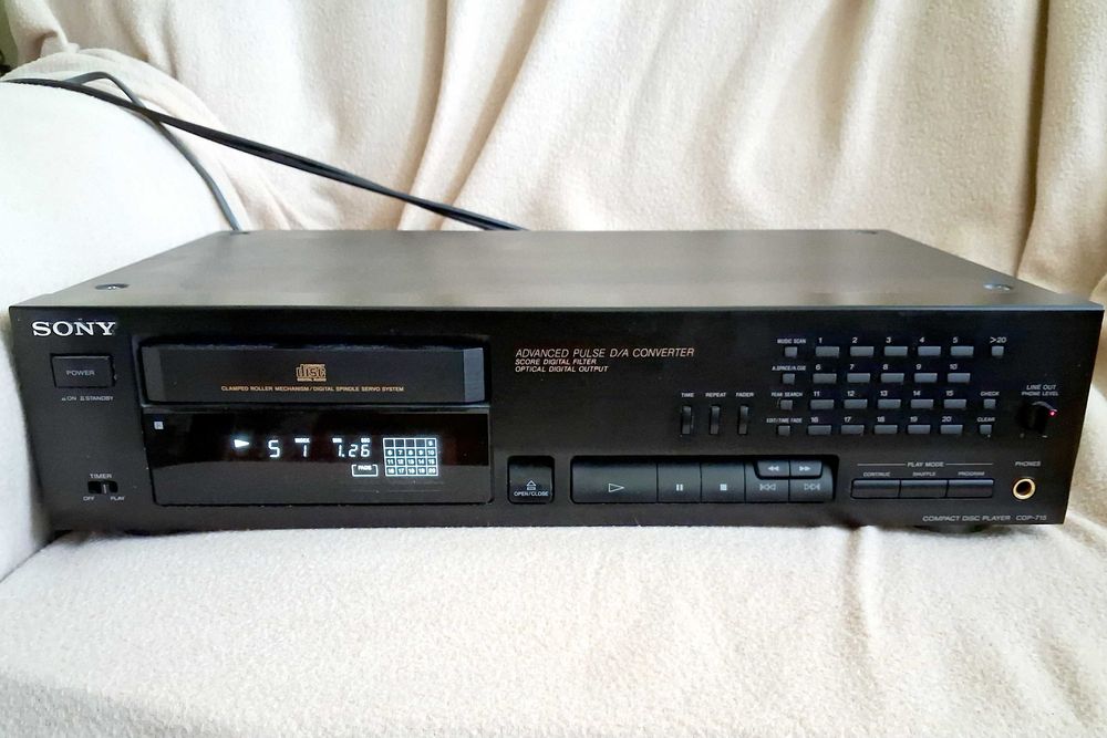 Ceas Casio si CD player Sony CDP-715, culoare negru