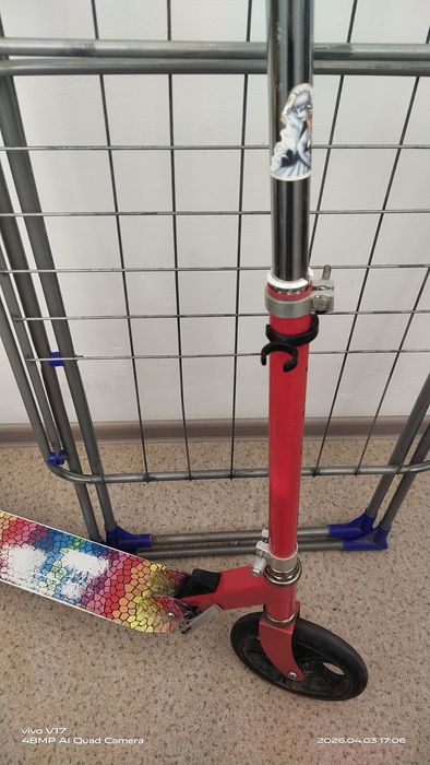 Самокат продам в хорошем состоянии