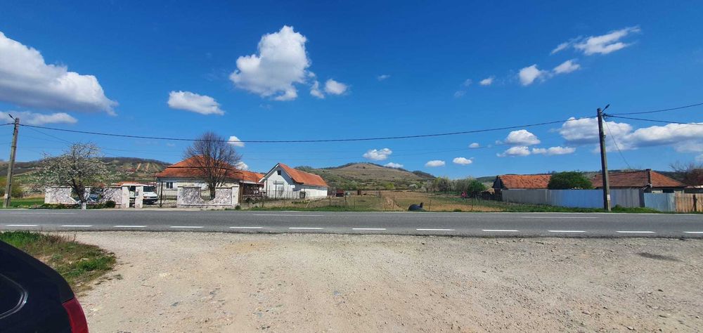 Teren intravilan 3.544 mp la DN1/E60 – Uileacu de Criș, jud. Bihor