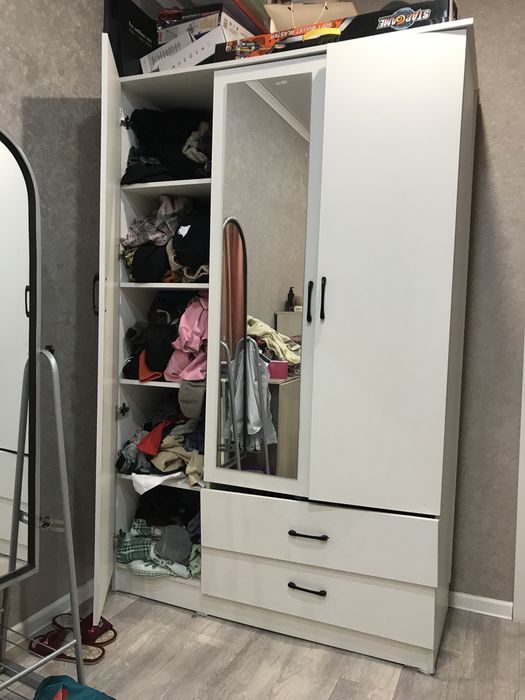 Продам шкаф в хорошемсостояний